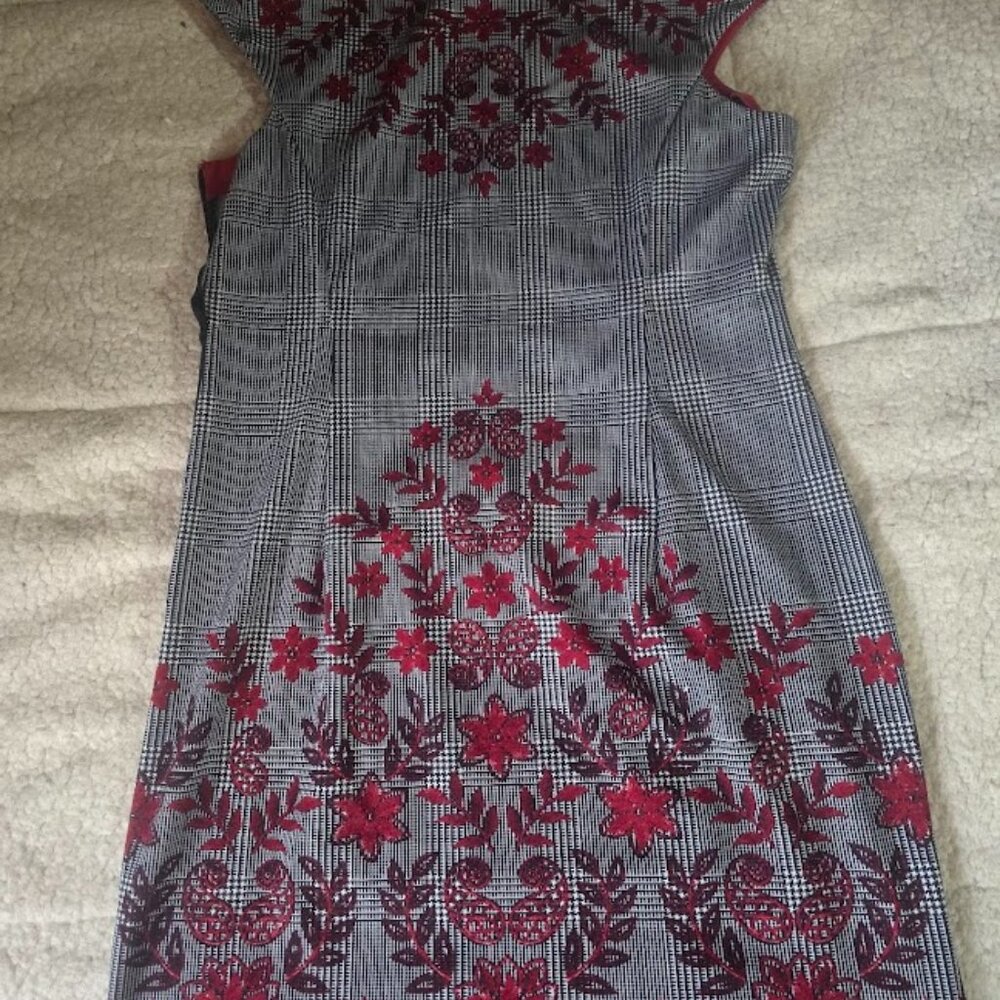 Women’s Professional Sleeveless Work Dress | Size 14 | Red & Black